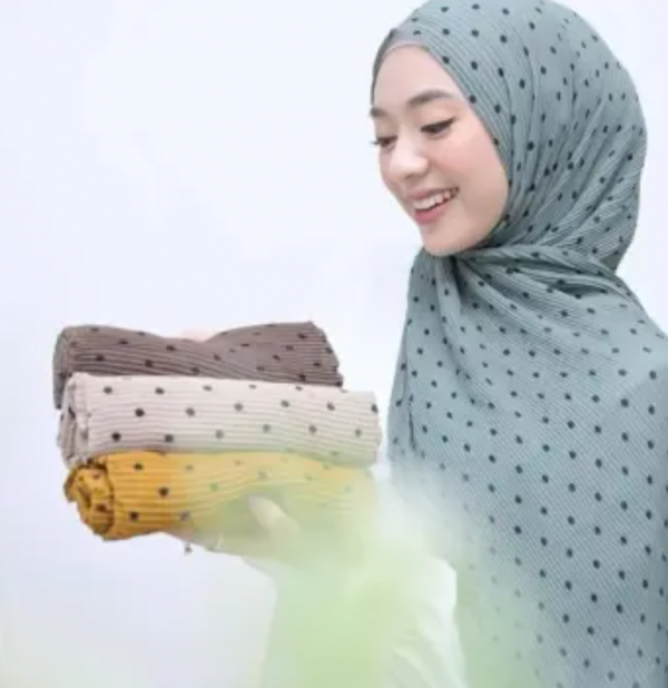 Aksen Polkadot yang Manis